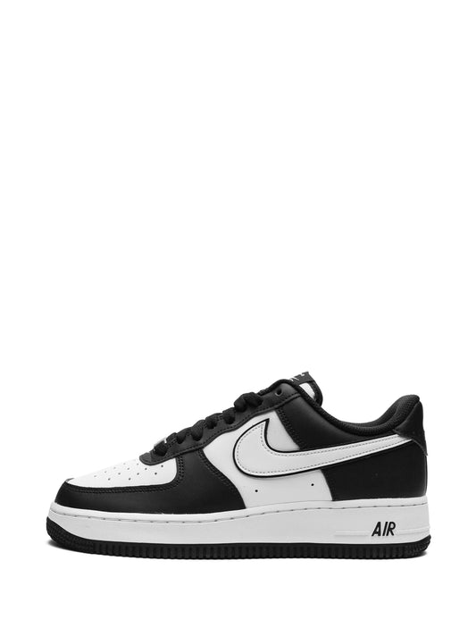 Air Force 1 Low “Panda” sneakers